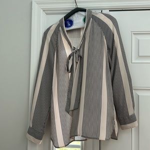 Tie neck pink blouse